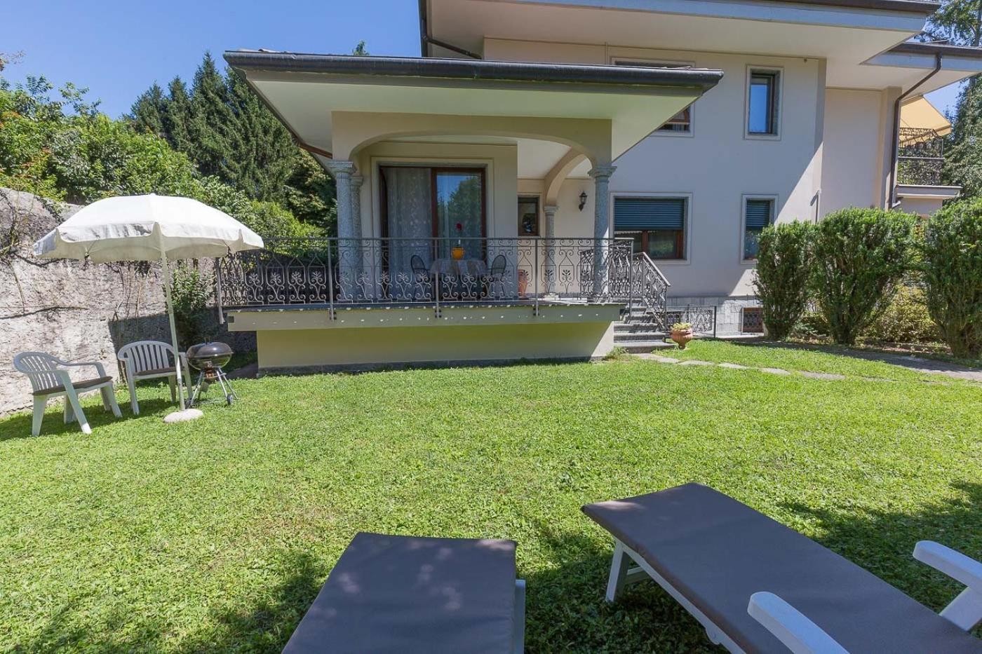 La Petite Dame - Lake Maggiore - 100 M From The Lake 韦尔巴尼亚 外观 照片